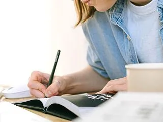 【10月18日：世界更年期の日】40代か…