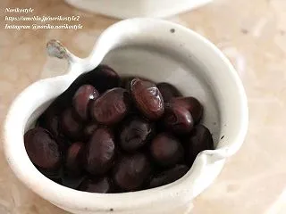 レシピ｜黒豆の赤ワイン塩煮（甘くない）