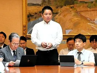 埼玉県議会の不祥事と「闇土葬」放任の無策…