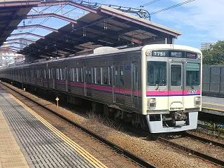京王７００１FのＬＥＤ幕化