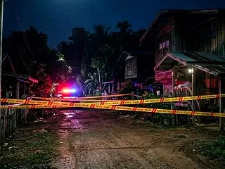 タイ東北部マハーサラカム県、不倫を巡る口…
