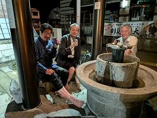 夜の湯座屋 de 足湯ビール✕ゆざや朝市…