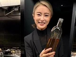 【芸能】小島瑠璃子（32）1月からお茶事…