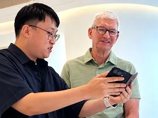 【ﾌｧﾝｻﾏﾘｨ】アップル初の折り畳みi…