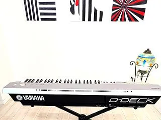 肩を壊してるのでエレクトーン売ります