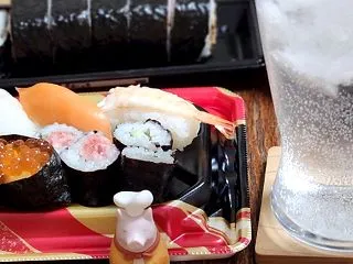 スーパーのお寿司で焼酎炭酸割りGO！《昨…