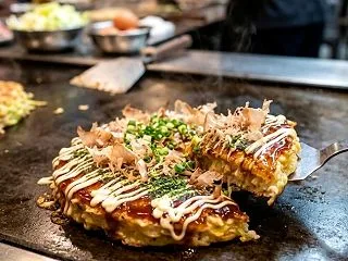 韓国人「日本でお好み焼きを食べると美味し…