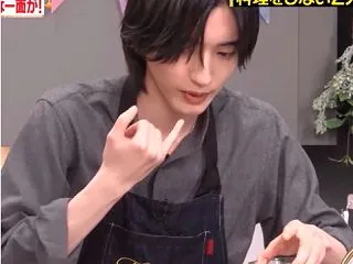 [特定]道枝駿佑のエプロンブランドはどこ…