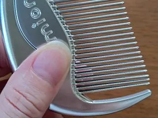 ドンキのラブク○ムっぽいメタルコーム