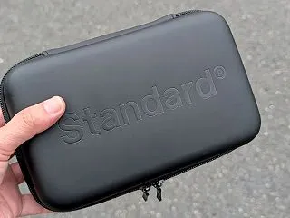 スタプロ「ガジェットケース」は小物整理に…