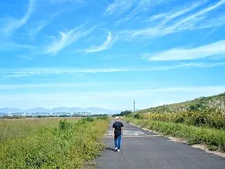 【日常】河川敷の神様にオカリナを