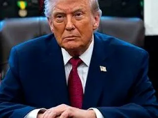 トランプ大統領「フランスが燃えている！手…