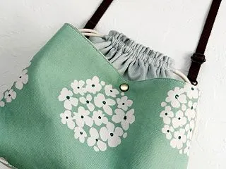 北欧風ルデパール（グリーン）の巾着ショル…