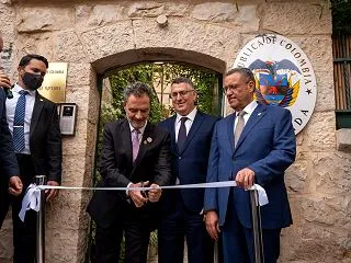 コロンビア、イスラエルと外交関係回復、エ…