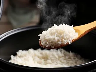 米を洗わないで炊いてしまった！そのまま食…