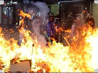 ◆参加者暴徒化 「フランス抗議デモ」 ◆