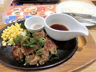 超久しぶり！微妙な時間でファミレスディナ…