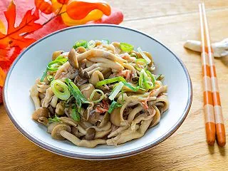 包丁もまな板も不要！レンジでチンして和え…