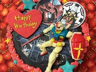 圧倒的な迫力を横型で表現 ガンダム立体ケ…