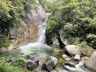 山梨県の観光 昇仙峡・身延山久遠寺・武田…
