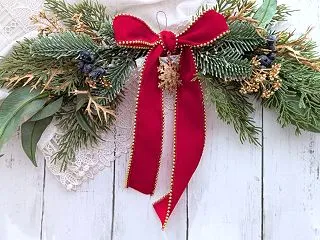 シンプルなのに存在感！クリスマススワッグ