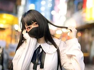 【画像】こういう服装の女子たちとどこに行…