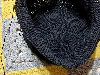 編み物の季節なのに夏糸？
