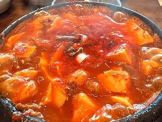 スンドゥブチゲを食べて、快適生活を目指す…