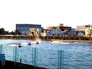 思いがけずボートレースデビュー