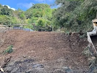 雨前の追い込み整地