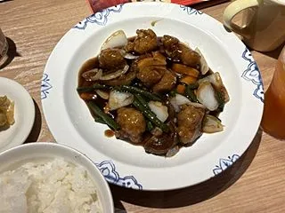 巣鴨駅近くのすかいらーくグループのバーミ…