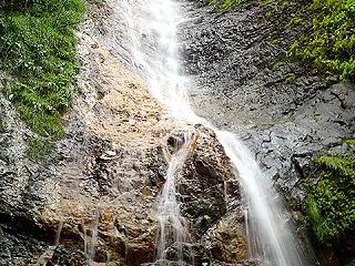 亀石の滝