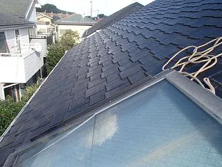 塗り替えをしたばかりの家で雨漏れの相談が…