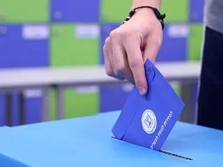 横浜市長選挙：自民、維新、国民、公明、相…