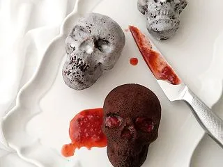 ドクロケーキ〈卵白とアーモンドのケーキv…