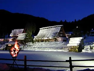 『古い町並み「飛騨高山」と世界遺産「白川…