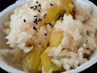 秋ですね 栗ご飯美味しいですよ