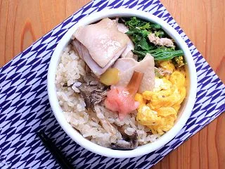 鶏もも肉の生姜煮。食べきれない平茸を干し…