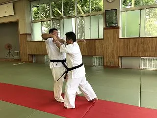 子どもへの性的接触を外出先で防ぐ｜護身の…