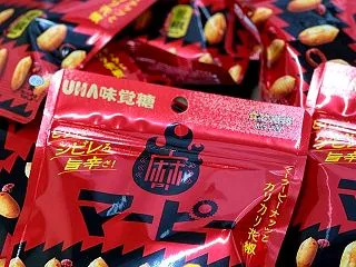 ＼ 海外転送 ／ 辛いお菓子 UHA味覚…