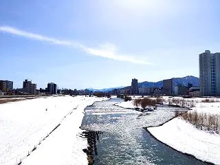 【危険】日本も冬に灯油が急騰か？極寒の北…