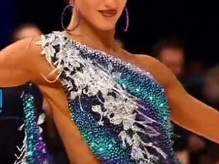 ロンドンインタープロラテン動画