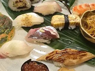 山口中心商店街近くの寿司名店／一柳