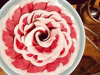 秋冬の温かいご馳走。丹波篠山の猪肉を使っ…