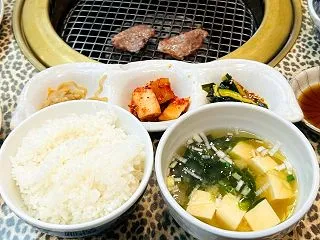 医者に処刑されて祈って食べてのゲイの暮ら…