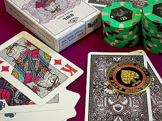 『Owl Playing Cards (…