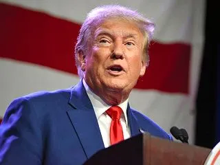 「フランスが燃えている」と投稿 トランプ…