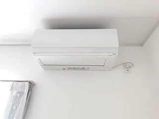 冬の暖房シーズンを前にエアコン掃除。お掃…