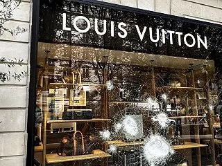さすが！ルイ・ヴィトン LVMH！