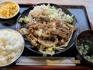 カグラ「牛焼肉定食」